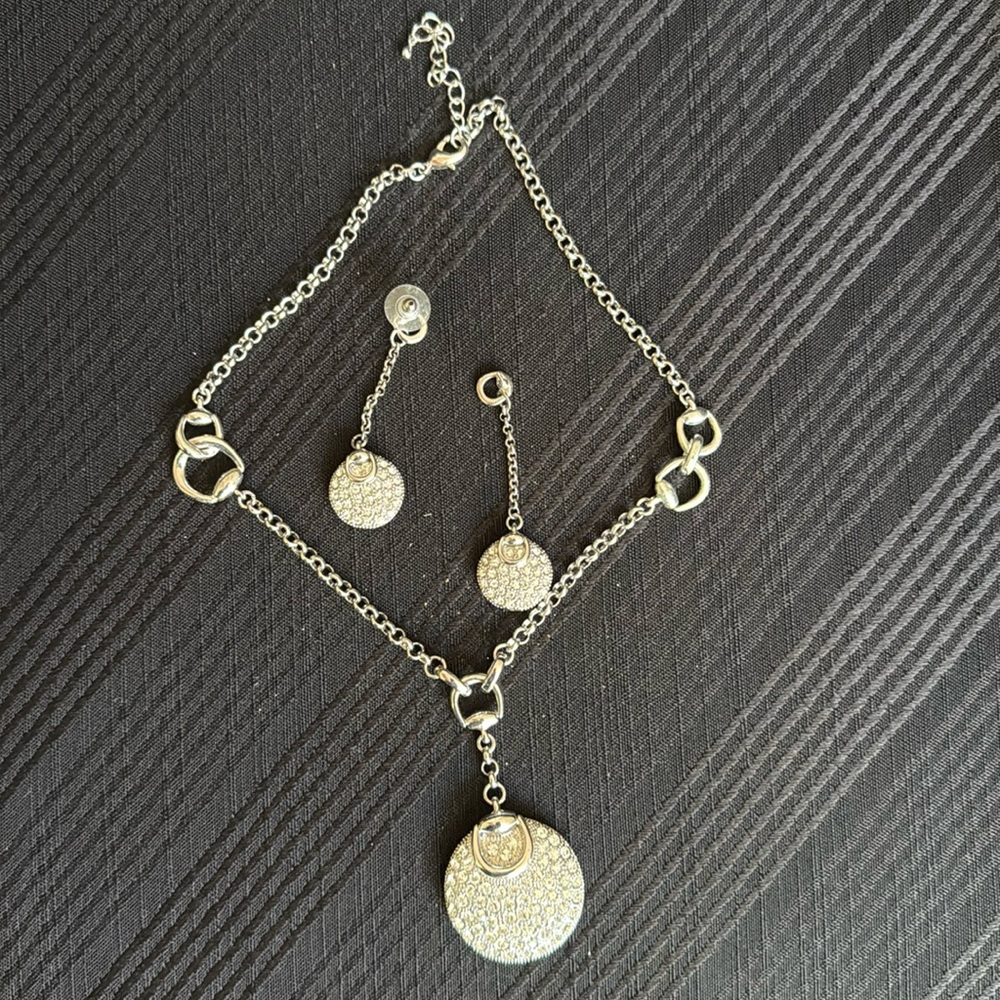 Beautiful jewelry set